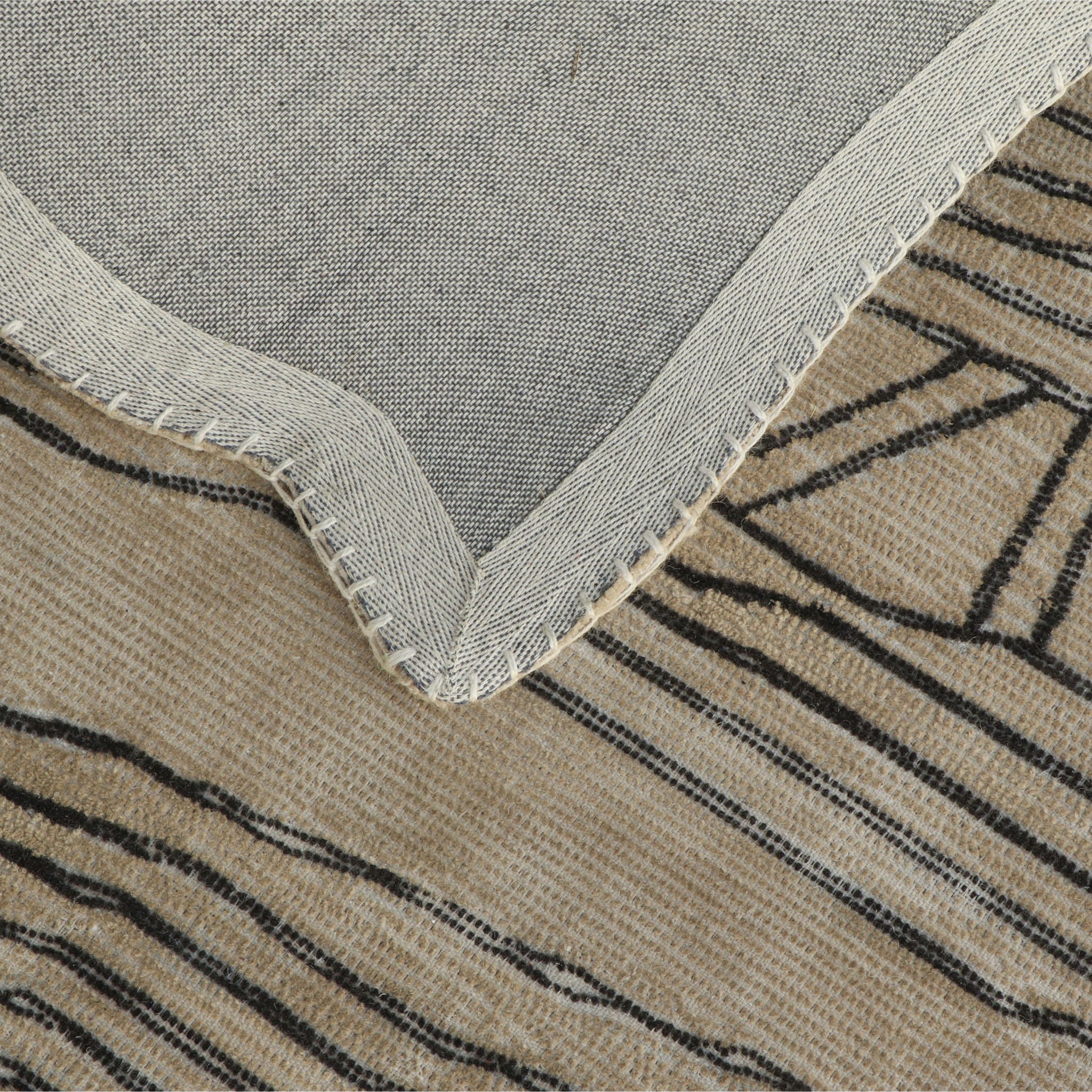 Daphne - 5' x 8' Hand Tufted Wool Area Rug - Natural