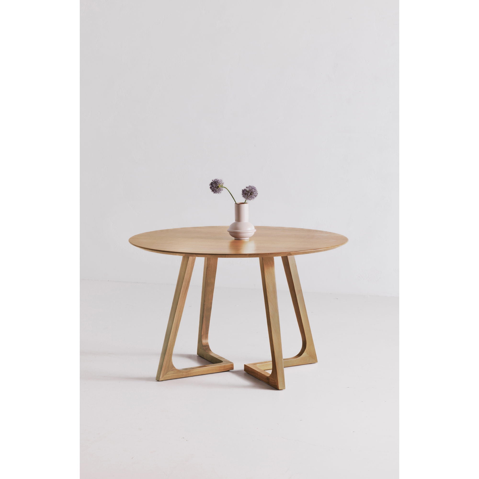 Godenza - Round Dining Table - Light Brown / Oak