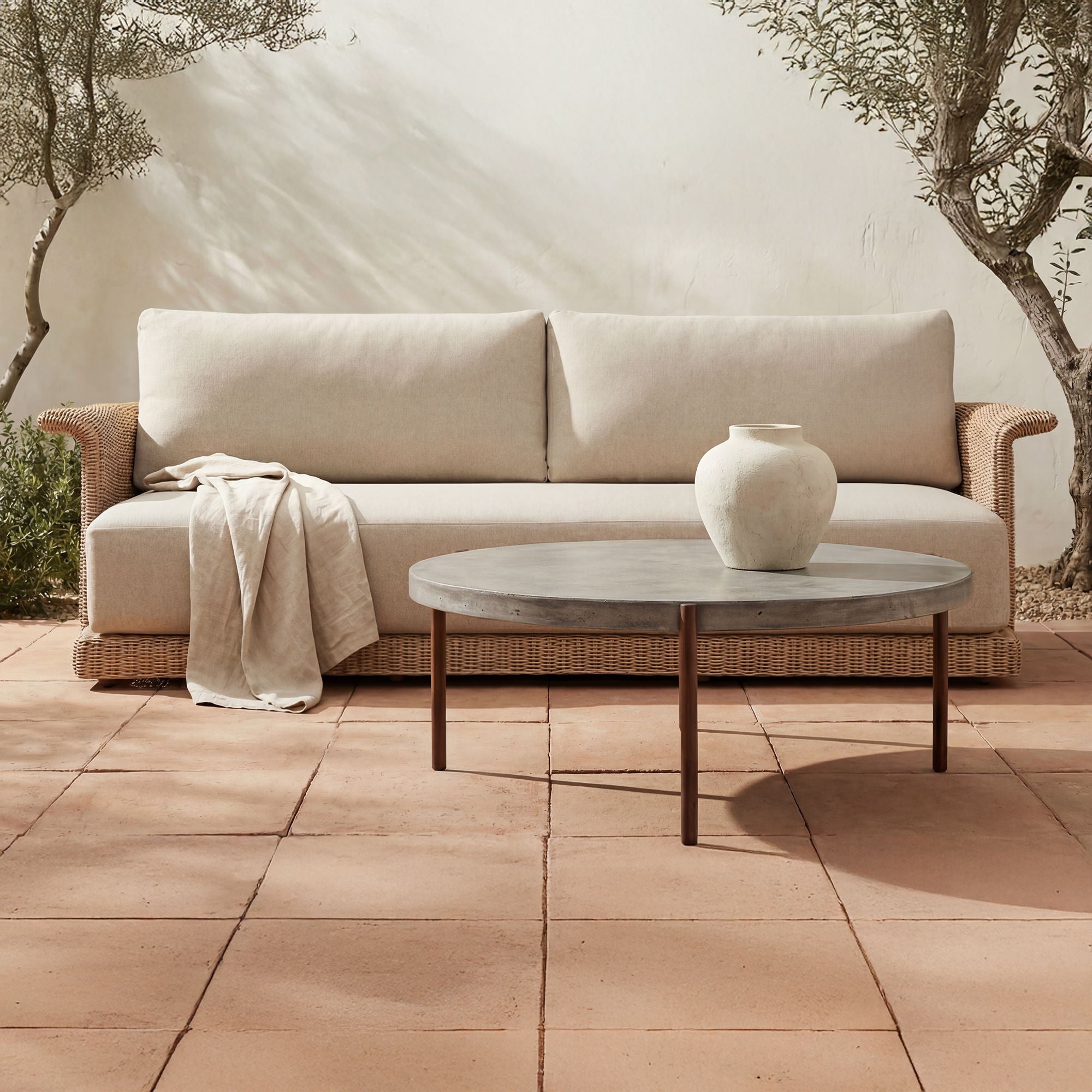 Mendez - Outdoor Coffee Table - Gray