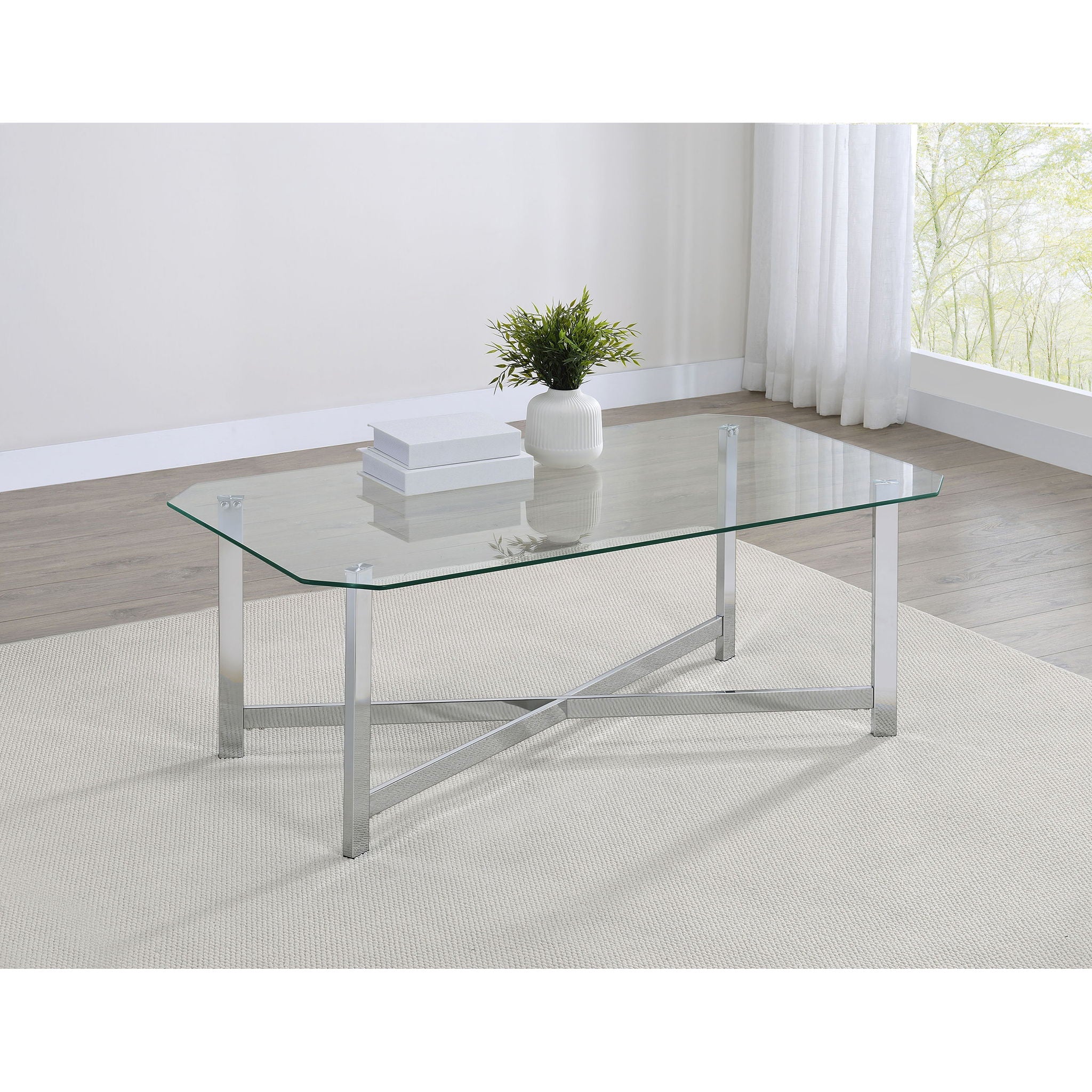 Linda - Table