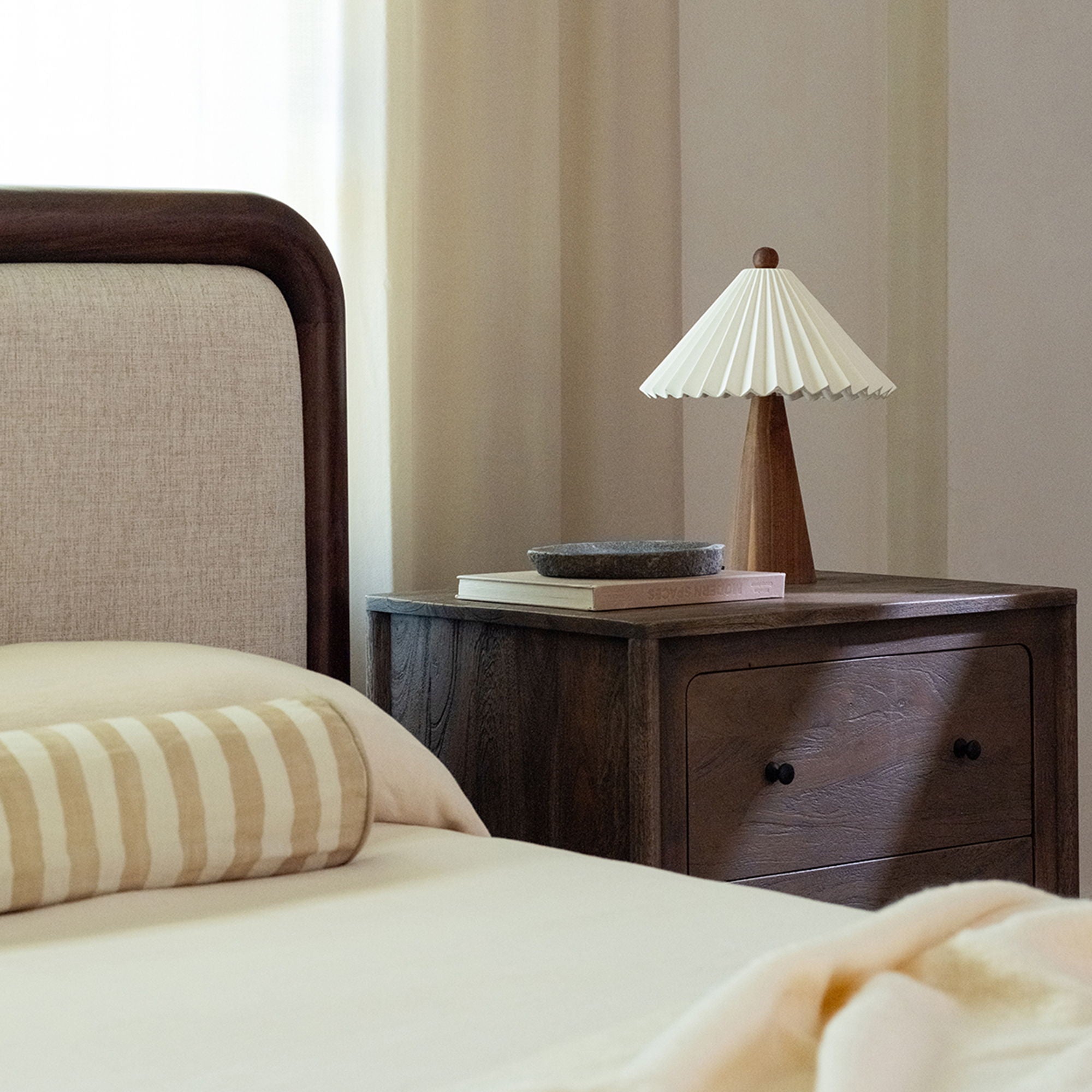 Bower - Queen Bed - Brown