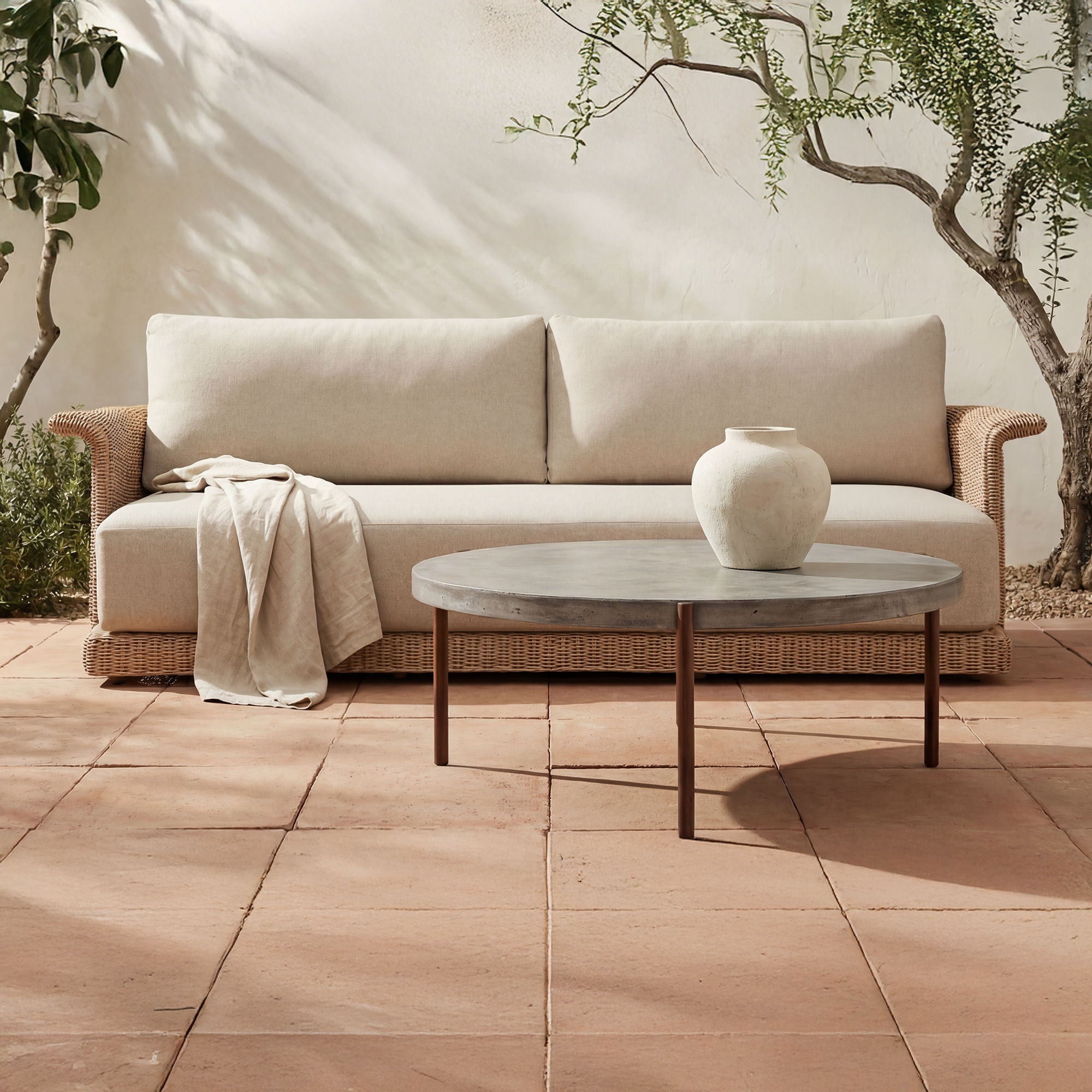 Meredith - Sofa - Beige