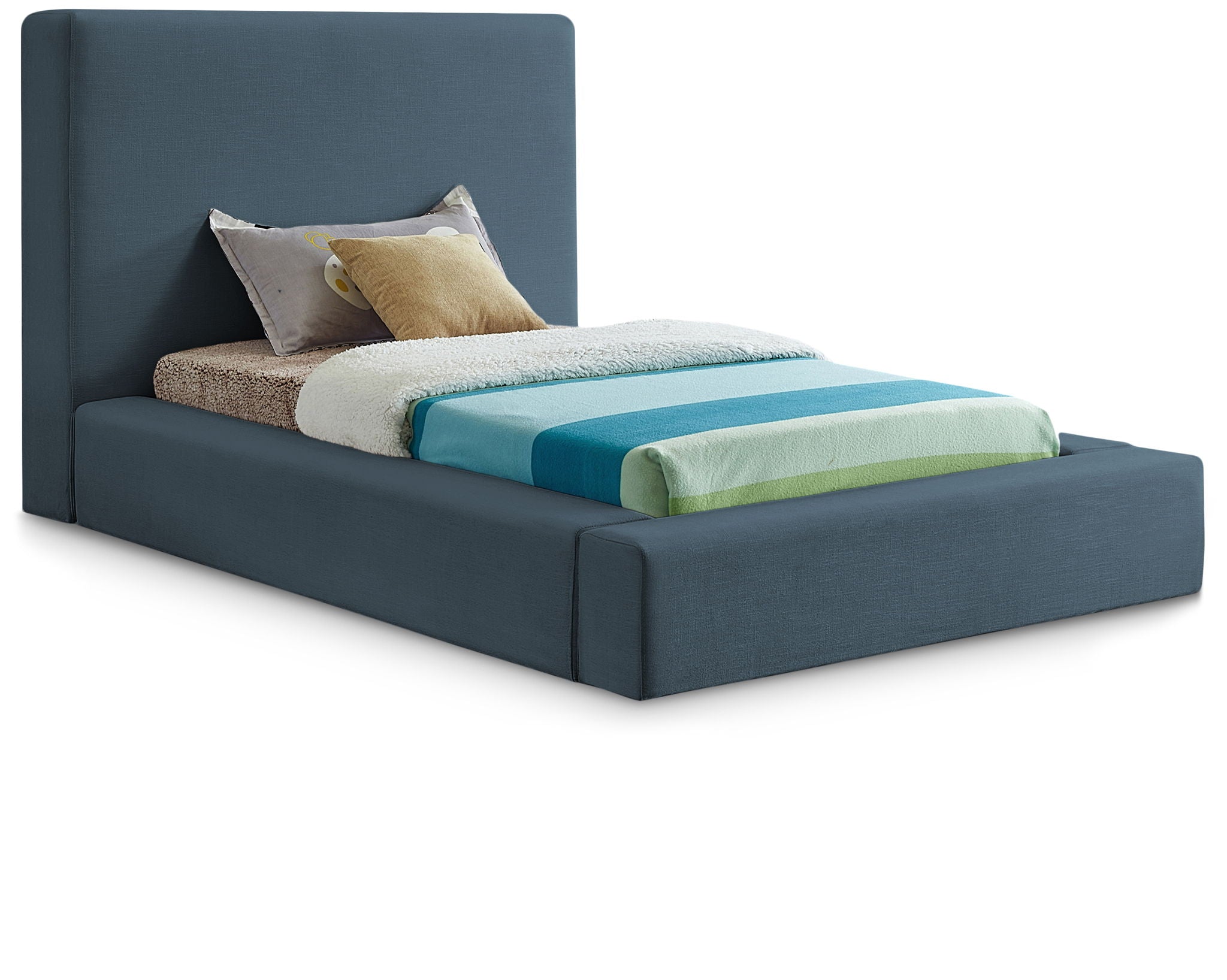 Devin - Bed