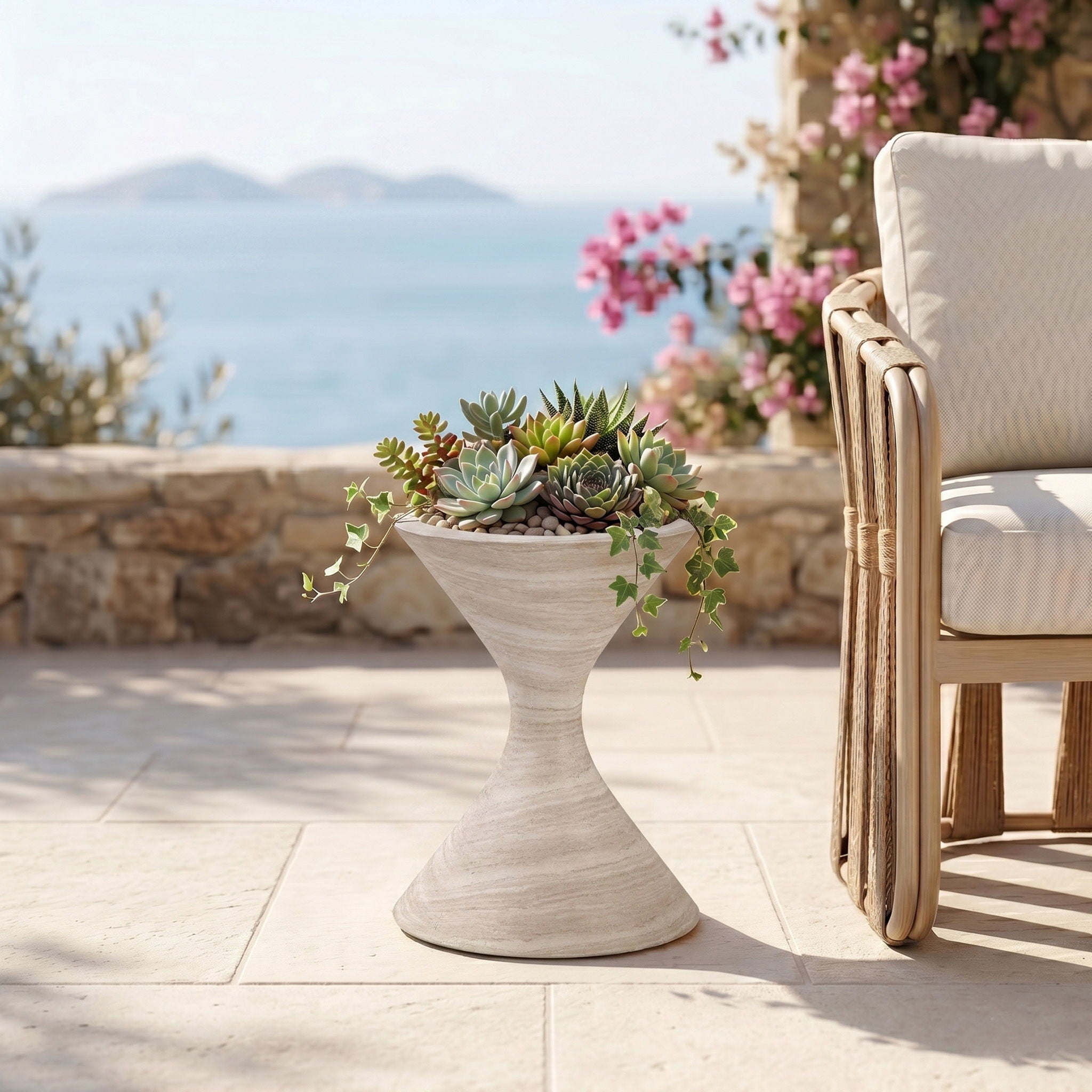 Vessa - Indoor / Outdoor Concrete Planter