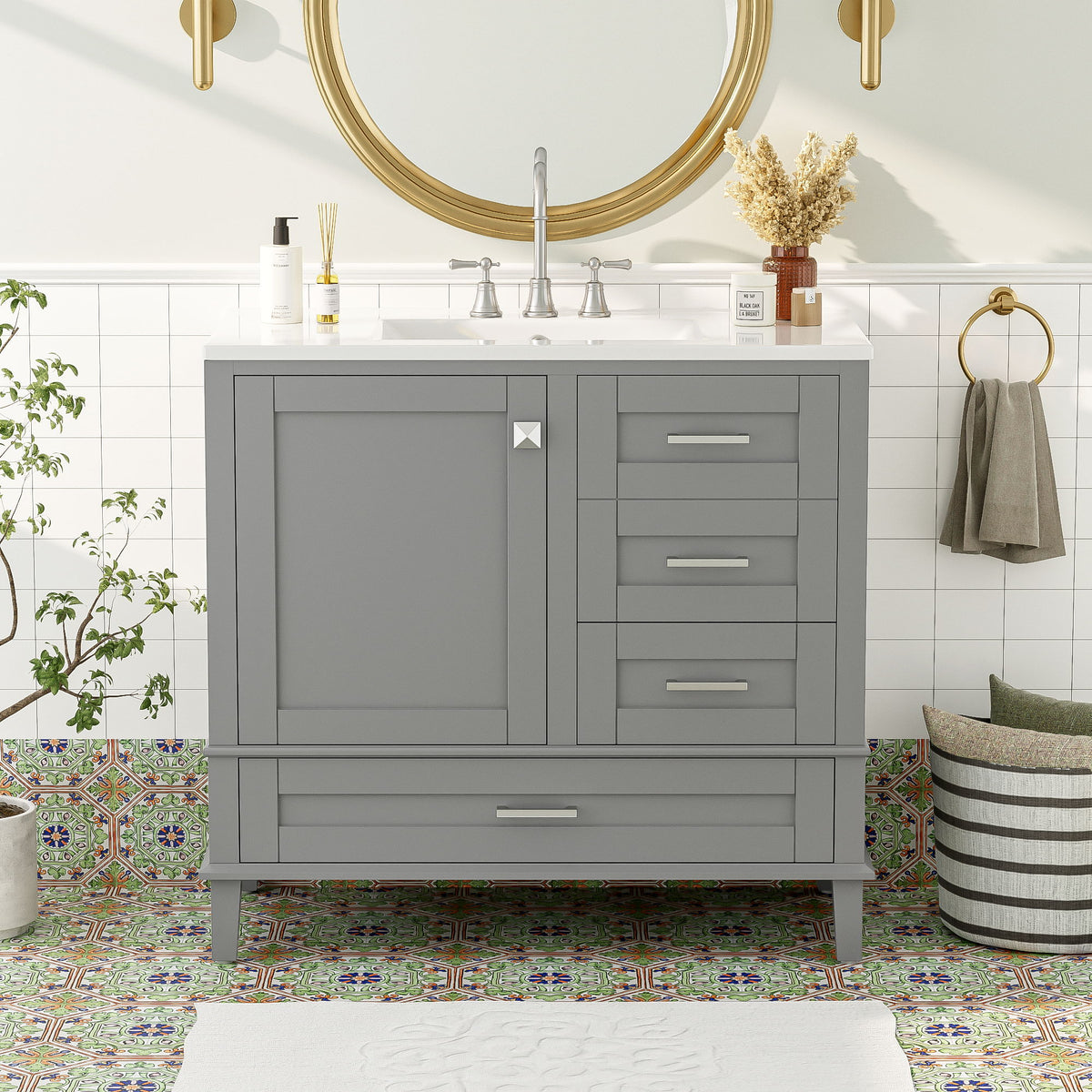 Traditional Bathroom Vanity Set With Soft Close Doors