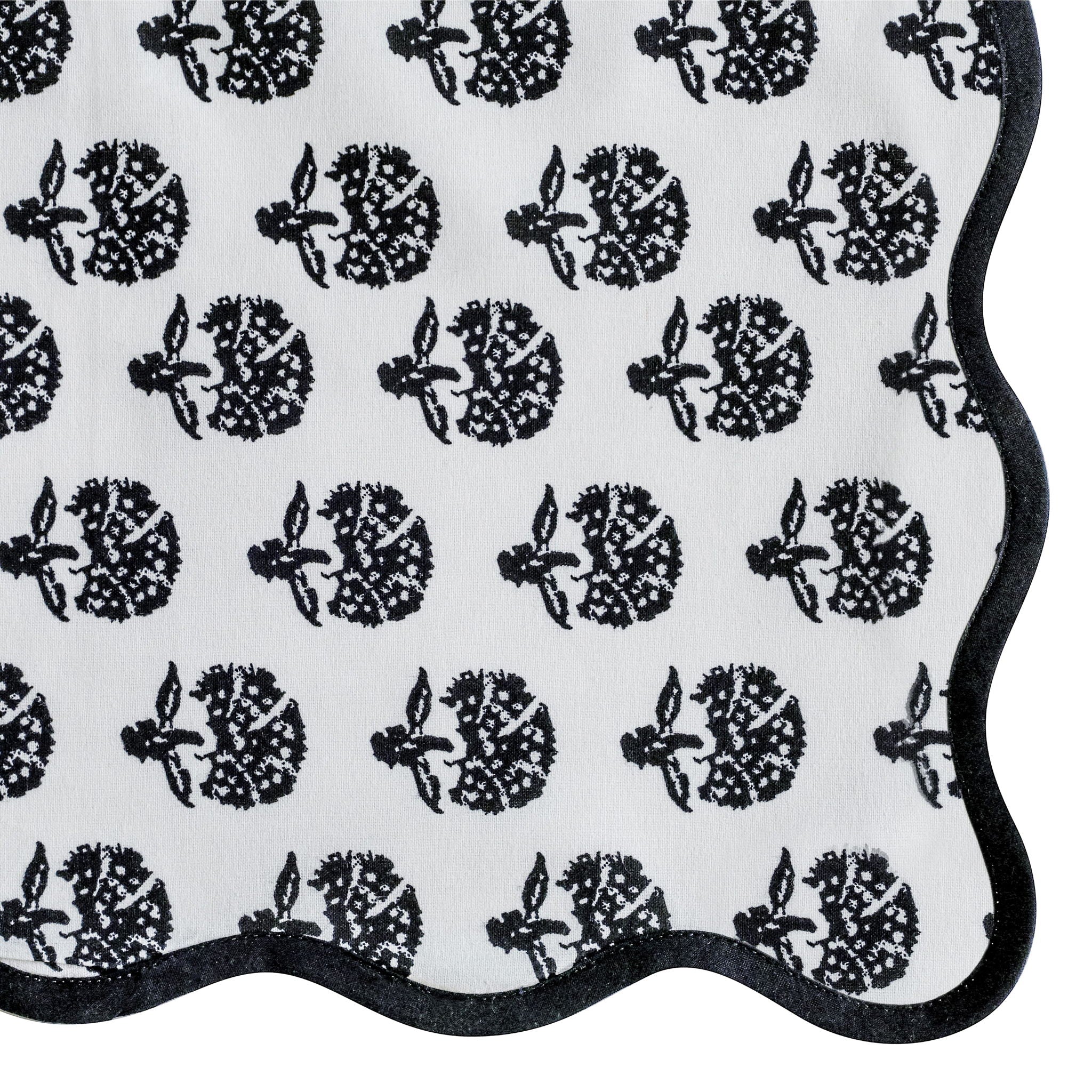 Crissy - Cotton Canvas Printed Napkins (Set of 4) - Black Vintage Floral