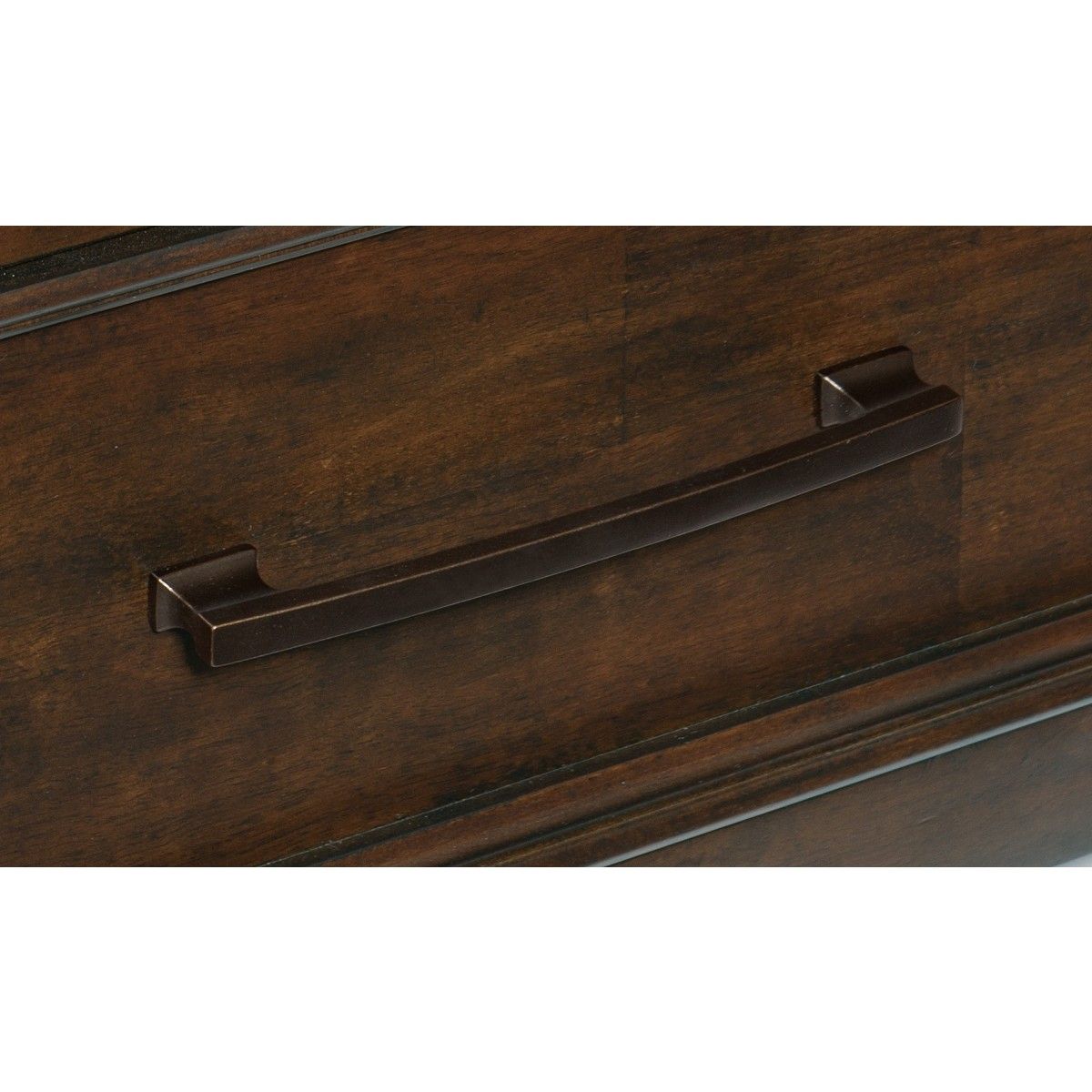 Logandale - Chest